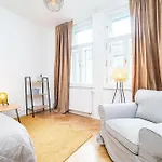 Amazing Two-Bedroom With Terrace