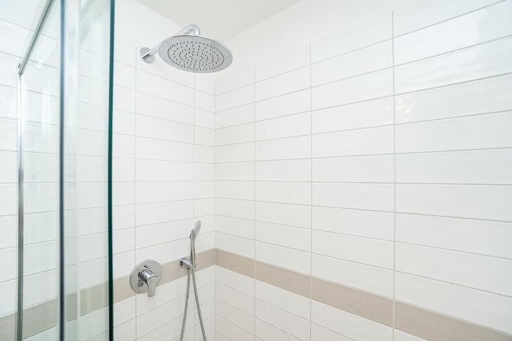Amazing Two-bedroom With Terrace * Prague